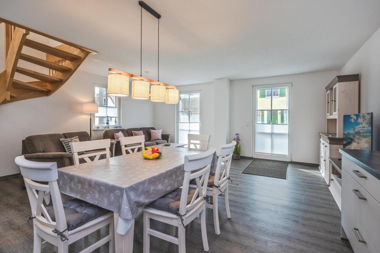 Reetdachhaus Am Haff Mit Sauna, Terrasse, Wlan Zirchow Exteriör bild